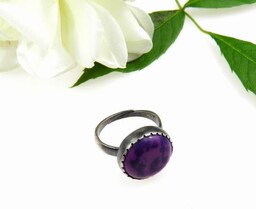 Pierścionek regulowany z sugilitem II
