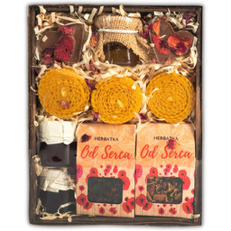 Kosz Prezentowy Z Herbatą I Świecami Z Wosku