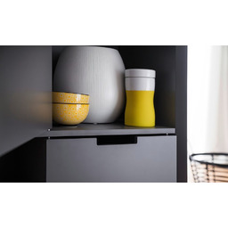 Komoda wysoka z drzwiami szara / biała mat