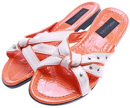 Pomarańczowo białe klapki na płaskim obcasie