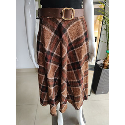 Wiskozowa spódnica w kratę z eco paskiem -