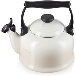 Le Creuset Tradycyjny czajnik na kuchenkę z gwizdkiem