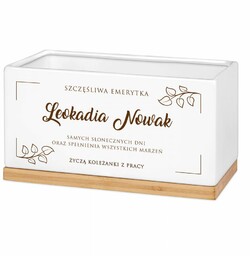 Personalizowana doniczka prostokątna z napisem dla emerytki koleżanki