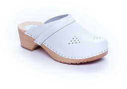 Chodaki z wentylacją i paskiem skóra biała