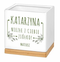 Personalizowana doniczka kwadratowa z napisem dla niej