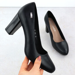 Skórzane czółenka na słupku czarne Sergio Leone PB130