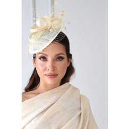 Pakamera OFELIA toczek ivory/ecru z woalką
