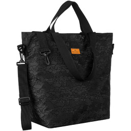 Duży, czarny shopper damski zawieszony na uchwytach