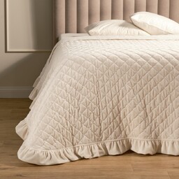 Jednokolorowa narzuta na łóżko z przeszywanym wzorem Greatte