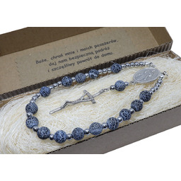 Różaniec do samochodu na lusterko, pomysł na prezent