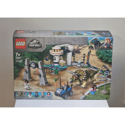 Lego Jurassic World 75937 Atak triceratopsa