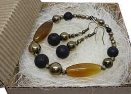 Komplet biżuterii bransoletka kolczyki w pudełku 8911 [033]