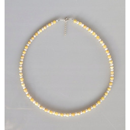 Naszyjnik z mlecznego bursztynu i pereł hodowlanych mleczny