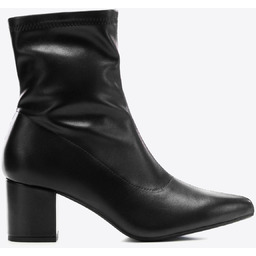 Dopasowane damskie botki na słupku czarne