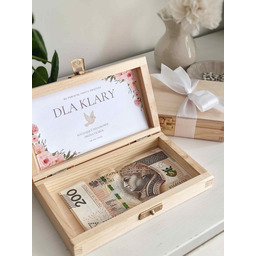 Drewniane pudełko na pieniądze na prezent dla dziewczynki