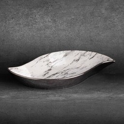 Patera ceramiczna SANA w kształcie łódki z marmurkowym