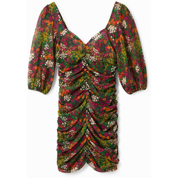 Krótka dopasowana sukienka z marszczeniem