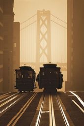 San Francisco Stare Tramwaje na tle Golden Gate