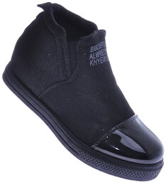 Wsuwane czarne dziewczęce sneakersy