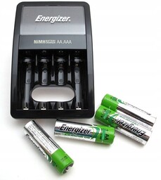 Ladowarka Energizer Maxi 4 x R6 2000