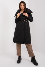 Czarna pikowana kurtka zimowa z paskiem