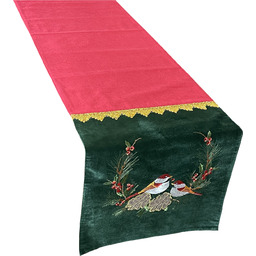 Bieżnik bożonarodzeniowy zdobiony haftem w ptaki i jemiołę
