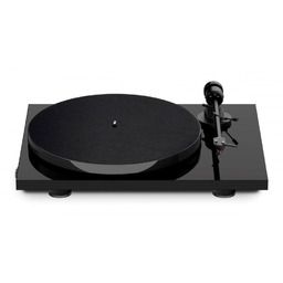 Pro-Ject E1 Black + OM5e Gramofon Plug &