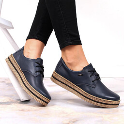 Skórzane półbuty damskie na platformie granatowe Helios 380.041