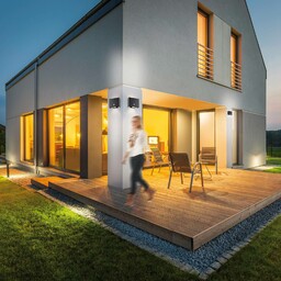 JUST LIGHT. GmbH Lampa zewnętrzna z czujnikiem ruchu