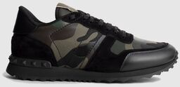 VALENTINO GARAVANI Czarne sneakersy rockrunner w kamuflażu khaki