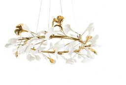 LAMPA WISZĄCA złoty stelaż, klosze w kształcie kwiatowych