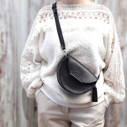 Pakamera ROUND bag półkole crossbody czarna skóra jucht