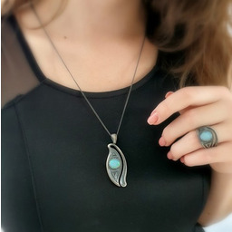 Opalizujące oko - zawieszka srebrna z opalem