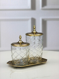 ZESTAW 2 POJEMNIKÓW szklanych na metalowej, złotej tacy,