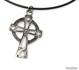 WISIOREK CELTYCKI KRZYŻ gothic talizmany krzyże celtic skinhead