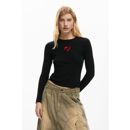 cienki sweter w serca