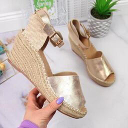 Sandały damskie espadryle na koturnie złote eVento 0153