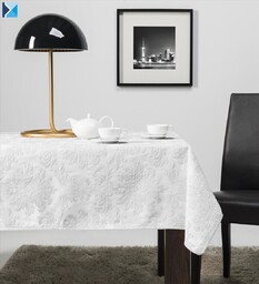 OBRUS 140x140 POLIESTER BIAŁY ŻAKARDOWY