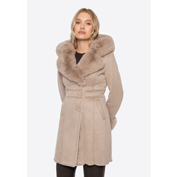 Damski płaszcz - futerko z kapturem beżowy