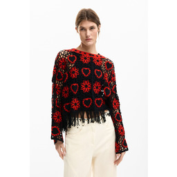 Sweter szydełkowy w serca