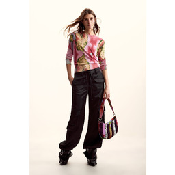 Desigual sweter zaprojektowany przez mr. christian lacroix