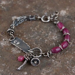 Pakamera Rubin i różowy szafir