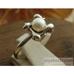 EVORA - srebrny pierścionek z perłami