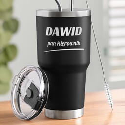 Czarny kubek termiczny z własnym grawerem dla kierowniczki