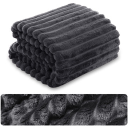 Koc 160 x 200 Mikrofibra Tłoczona Pasy Nuvio