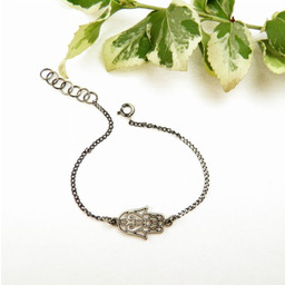 Bransoletka dla joginek z ręką Fatimy szara