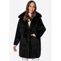 Krótki płaszcz oversize ze sztucznego futra czarny