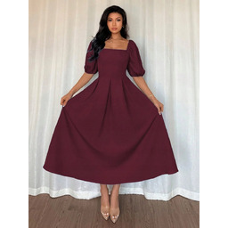 SHEIN BORDOWA SUKIENKA ROZKLOSZOWANA Z BUFIASTYMI RĘKAWAMI XS
