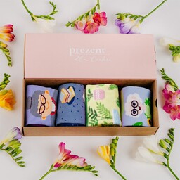 Todo Socks Zestaw prezentowy WYJĄTKOWA BABCIA, cztery pary