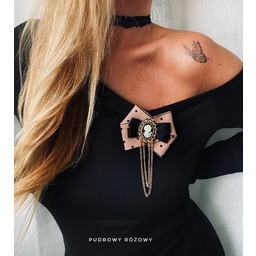 Pakamera Brosza Kamea Styl Glamour Dama Kameliowa